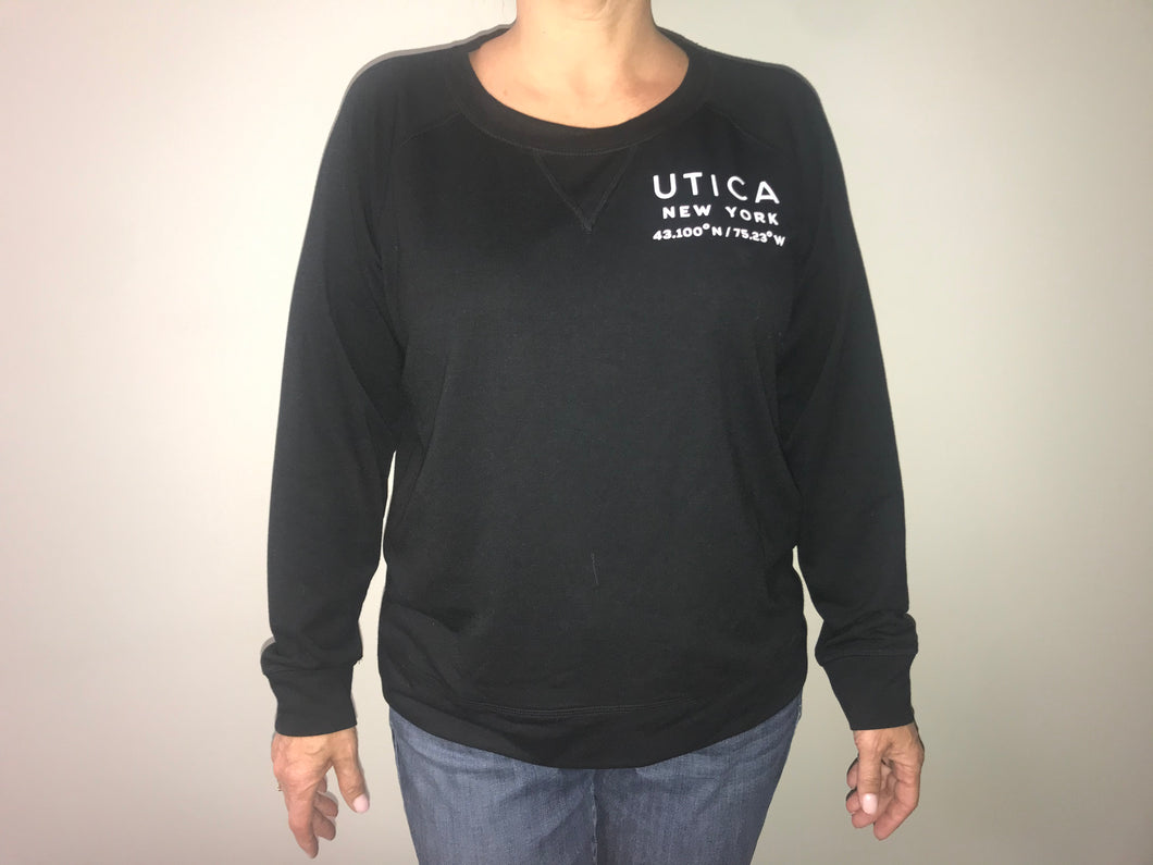 Women’s Utica Activewear Pullover in Black